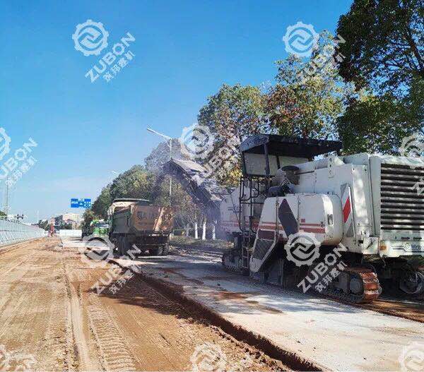 高速公路路面擴寬銑刨拼接施工技術(shù)